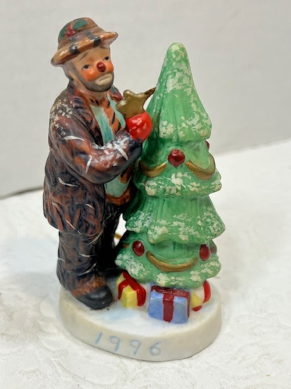 VTG 1996 "The Christmas Tree" Ornament Circus Hobo Clown Emmett Kelly 2"x3.5"